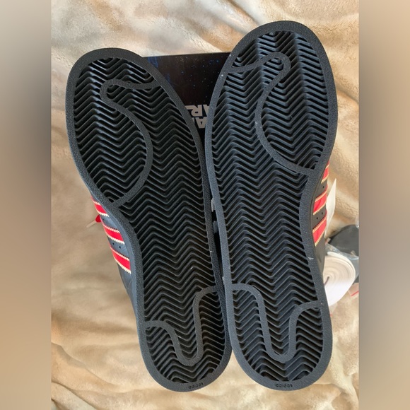 Adidas ULTRASTAR S.W. Originals
Size 10 - Brand New - Picture 4 of 8